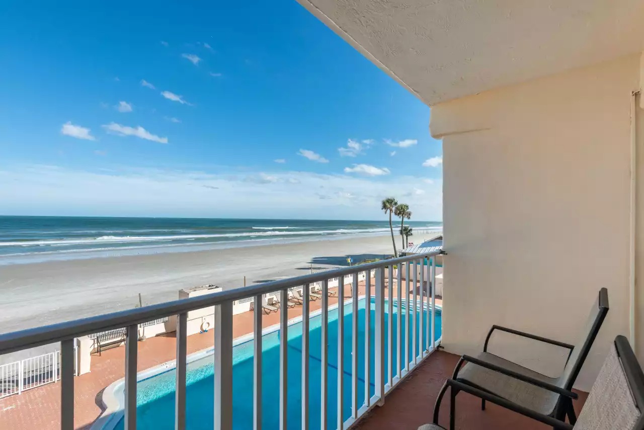 Balcony-in-guest-room